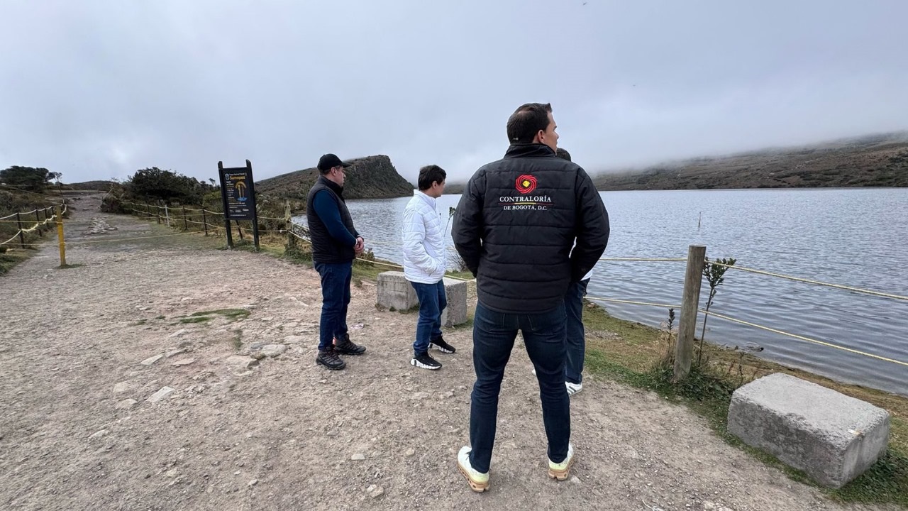 En Sumapaz, el Contralor Julián Ruiz, junto con otros organismos de control y el Alcalde Mayor Carlos Fernando Galán, participó en la Sesión Plenaria Ordinaria que llevó a cabo el Concejo de Bogotá en esta Localidad.