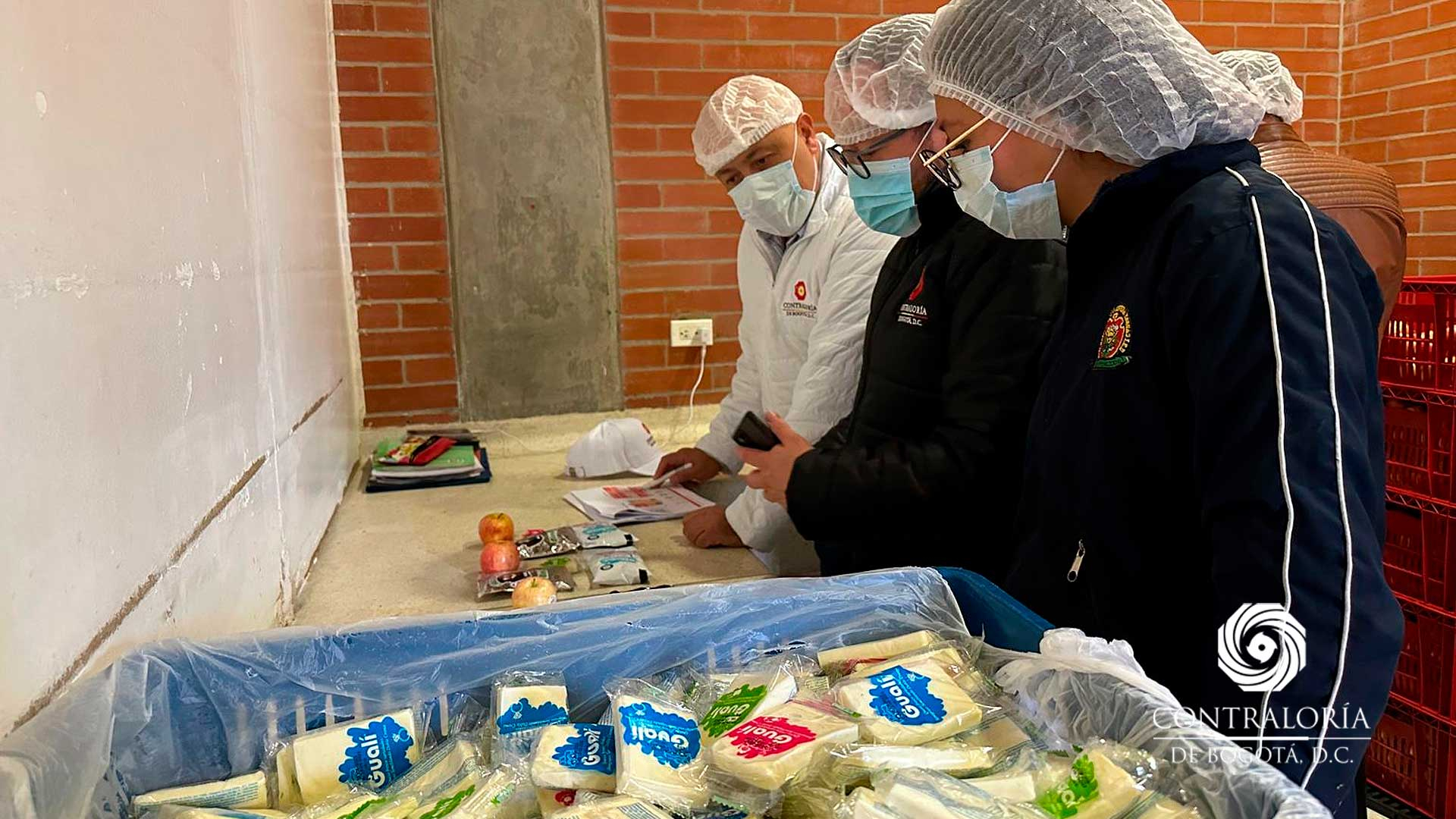 Visita a 27 Instituciones Educativas en Bogotá - Zona de alimentos