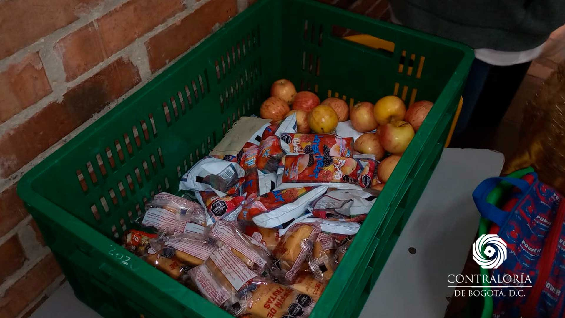 Visita a 27 Instituciones Educativas en Bogotá - Zona de alimentos
