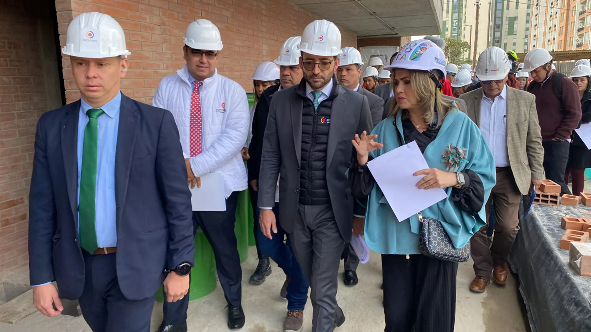 Recorrido por el colegio Hipotecho Feliza Bursztyn de Bogotá
