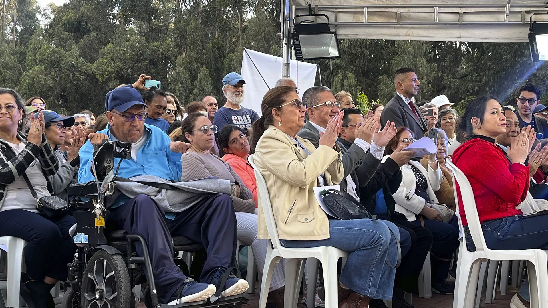 La Avenida Guayacanes, en las localidades de Kennedy y Bosa (12.6 kilómetros) fue finalizada y entregada a la ciudad después de mas de cinco años de construcción. Este importante proyecto contó con acompañamiento permanente de la Contraloría de Bogotá D.C. a través del programa ‘Vamos a la Obra’.