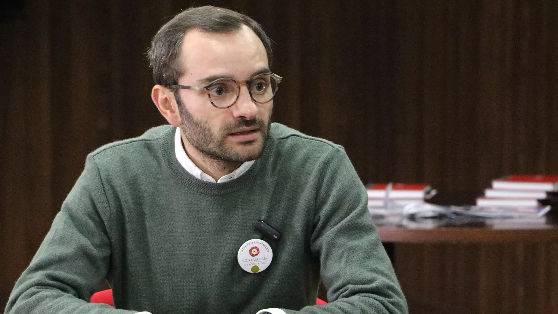En el Salón de Contralores de la Contraloría de Bogotá D.C. fue instalada la Red Distrital de Contralores Estudiantiles 2024, evento que fue liderado por el contralor, Julián Ruiz; el director de Participación Ciudadana, David José Valencia; el director de Educación, Andrés Rojas; y el subsecretario de Participación Ciudadana de la Secretaría de Educación, Diego Escallón.