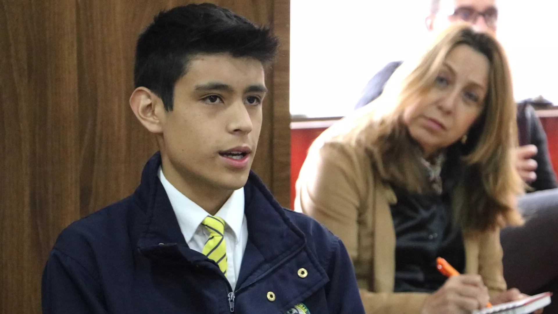 En el Salón de Contralores de la Contraloría de Bogotá D.C. fue instalada la Red Distrital de Contralores Estudiantiles 2024, evento que fue liderado por el contralor, Julián Ruiz; el director de Participación Ciudadana, David José Valencia; el director de Educación, Andrés Rojas; y el subsecretario de Participación Ciudadana de la Secretaría de Educación, Diego Escallón.